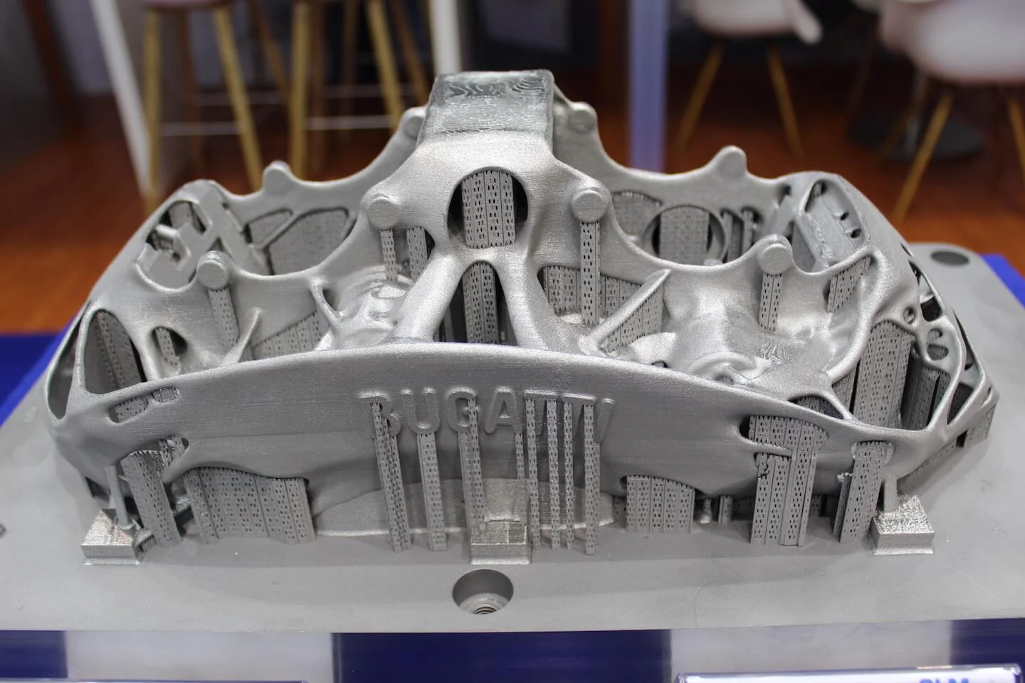 Bugatti Titan Bremssattel aus dem 3D Drucker