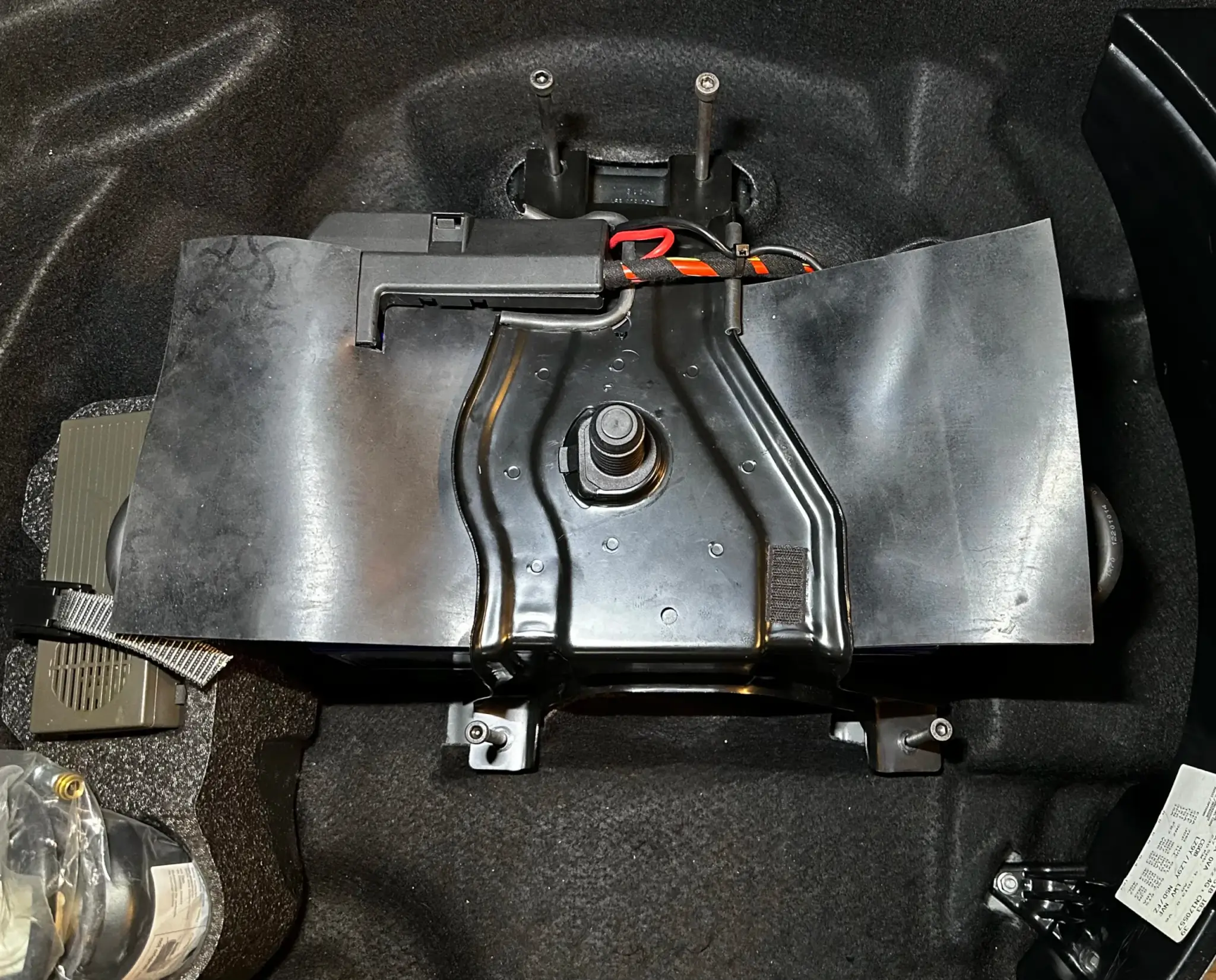 Umbau Bordwerkzeug Halter zum Batteriehalter