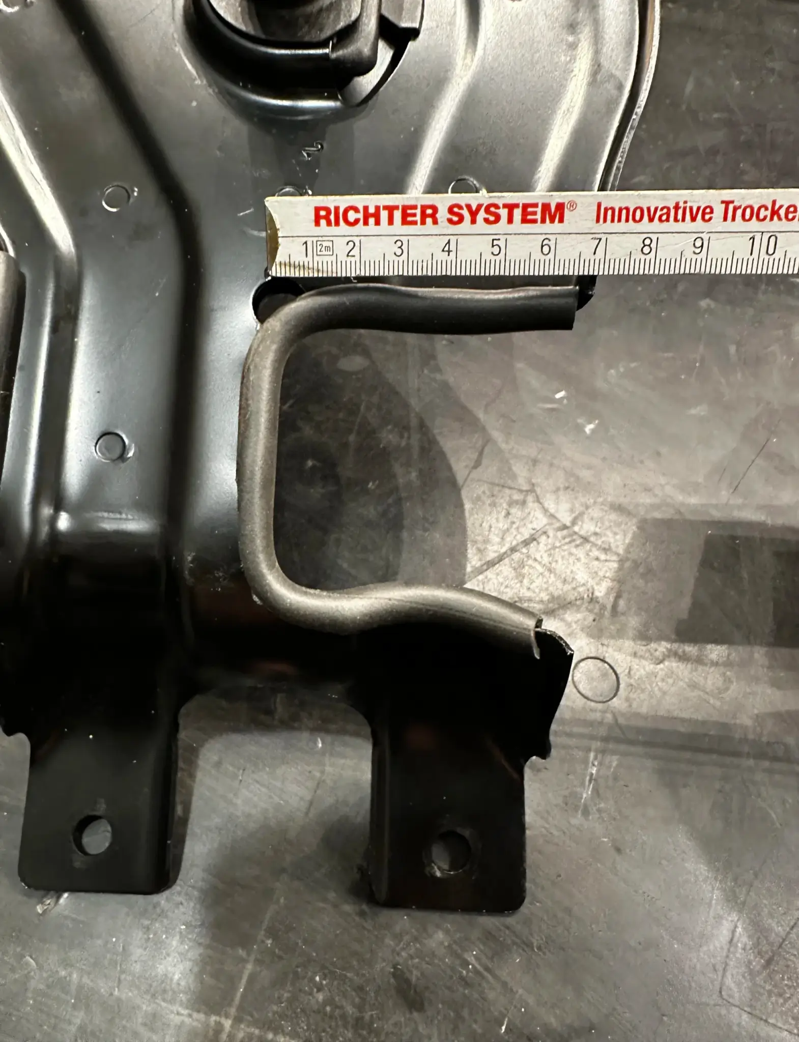 Umbau Bordwerkzeug Halter zum Batteriehalter