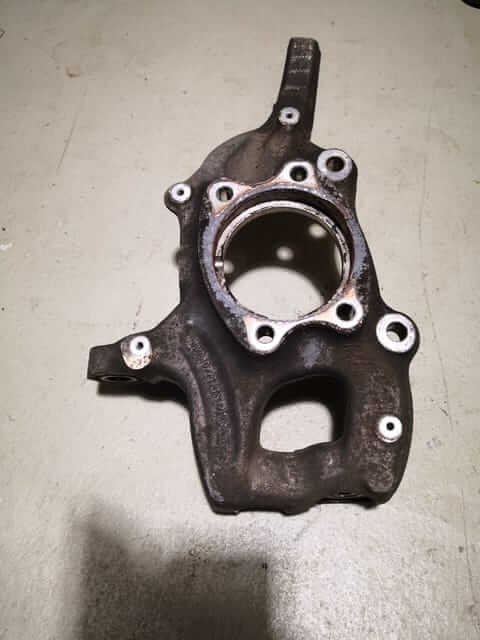 Audi Achsschenkel Stecksystem als Wandmontage