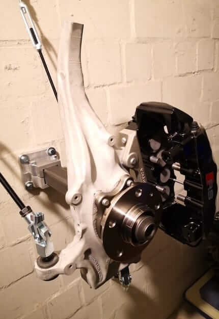 Audi Achsschenkel Stecksystem als Wandmontage