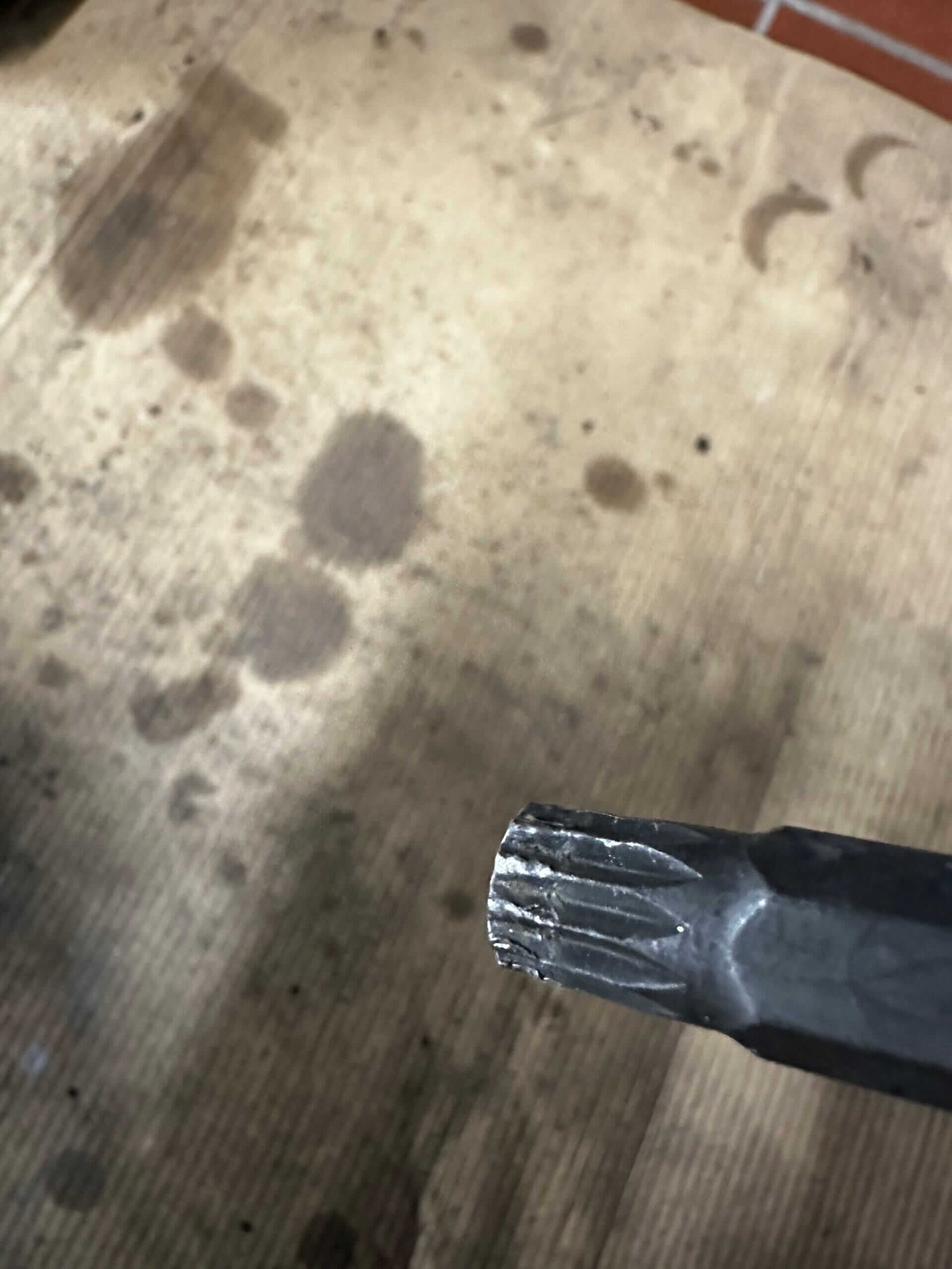 Radlager Problemschraube