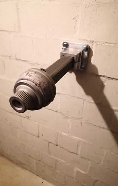 Audi Achsschenkel Stecksystem als Wandmontage