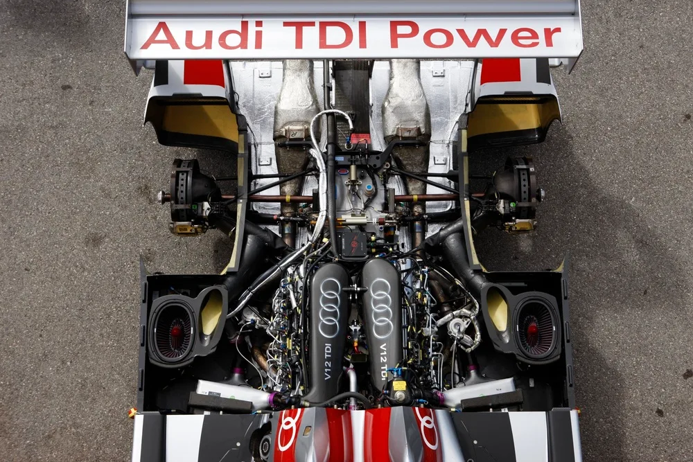 Audi R10 V12 TDI LMP 1